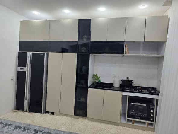 ئەم کەوانتەرە تازە دروست کراوە
بۆ فرۆشتنەوە دەرگاکەی نەبەستراوە
قیاسی ٤ مەترە سنگەگەکی بە خۆیەوەیەتی
بێ عەیبە

نرخی ٨٥٠ هەزار
سلێمانی
Whatsup
***********
