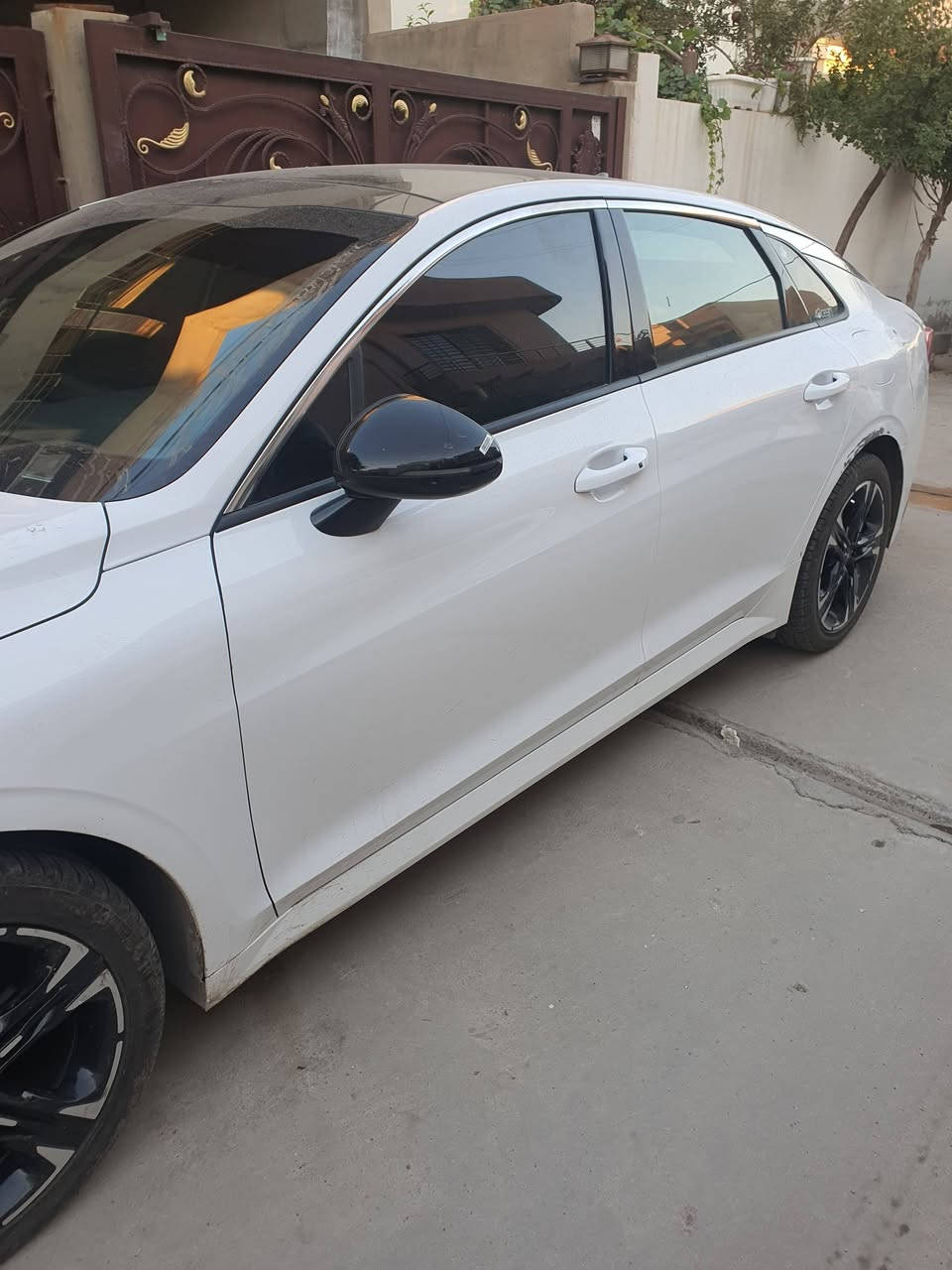 سلام عليكم k5 جي لاين فول 2023
سياره بانوراما و داخل إحمر بقيه مواصفات معروفه  

سياره يصير بيها نص جاملغ أمامي ونص بونيد و نص او اقل جاملغ خلفي حالين يم صباغ إن شاء الله يومين و يكمل

ممشي سيارة 48الف ميل ،سياره كاتي عندك 90 يوم للترقيم يترقم شمالي سعرها 168 كامل بس يبقي رقم سعر جوه سوك 

مكان سيارة كركوك للحجز والاستفسار ***********
