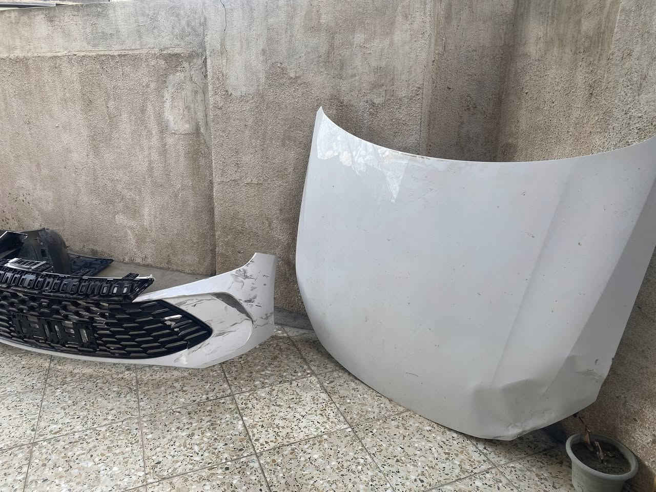 بنيد ودعامية وشباج بيهن ضرر موضح بالصور 
العنوان بغداد ***********
