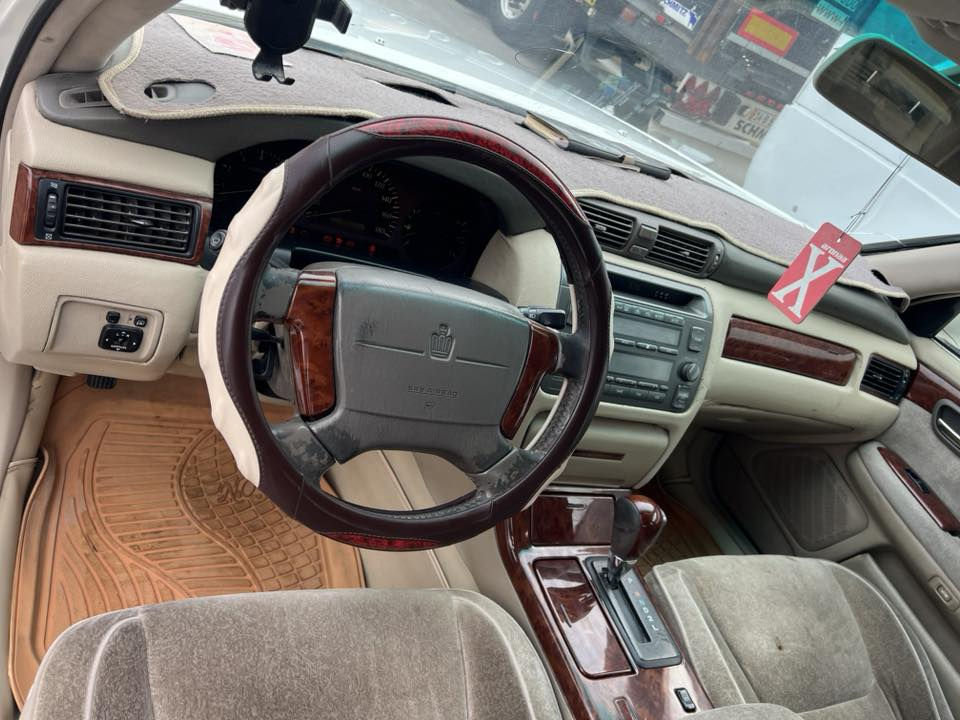 سلام عليكم سياره ملكه جنون دكمه وحده كصته قماره فقط سياره ((ادوات )) بيه رقم بصره  مكان سياره بصره السعر (38) وبيه مجال ***********
