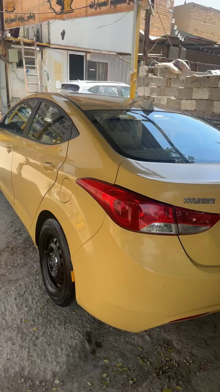 النترا موديل 2013
وارد خليجي 
مواصفات نص فول 
حادث جاملغ خلفي 
مكينه كير خير من الله
تخم تاير جديد 
صدر امامي خلفي جديد 
غرفتها كلها دوشمه 
شاشه كبيرة
كامرة خلفيه 
سيارة مال جناي 
استخدام شخصي
تحويل ثاني يوم بسمي
95 وبيها مجال
***********
