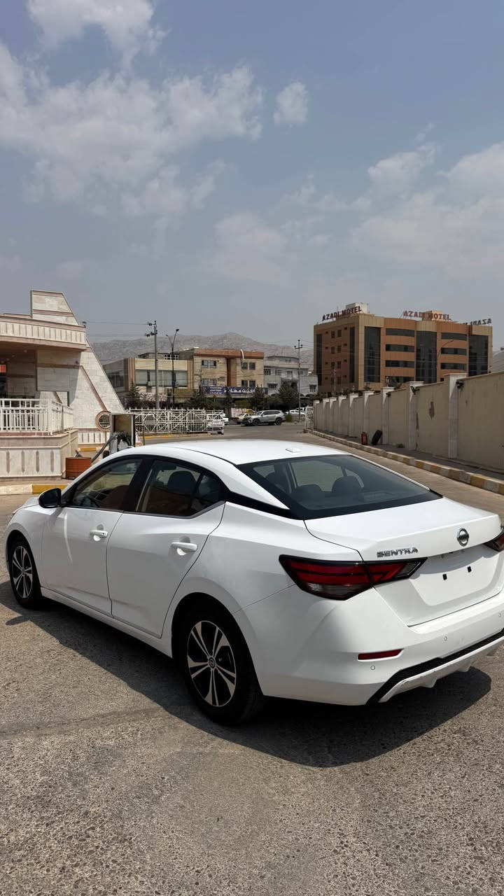 السلام عليكم 
نيسان سنترا موديل :2023 🔥
اللوان :ابيض  
سعر : 130 
حجم المحرك : 2.0L ( 4,سلندر )
سياره كامله و جاهزه دينار مصرف مابيها ✅
ملاحظة السيارة : فقط جملغ و حافه بولند صبغ بدون دواخل 100%
بجم كبس 
ارباگ طاك مرجع بلادى 

المواصفات : SV
‏‎بصمة ابواب 
‏‎بصمة تشغيل 
تشغيل عن بعد : Remote Start
‏‎شاشة كبير‏
اوتو هولد :    Auto Hold
اوتو ستارات : Auto Stard 
رادار امامي (تحديد مسار)
‏‎رادار جانبي (نقاط عمياء)
‏‎رادار خلفي (التحذير من الاصطدام)
‏‎حساسات امامي
‏‎حساسات جانبي 
‏‎حساسات خلفي 
نظام : Eco
نظام : Normal
نظام : Sport
تحكيم ستيرين
ستيرين هيتر
كشنات كهربائي 
كشنات هيتر
تبريد لمس
تبريد مركزي
لايتات ليد وعدسة زينون 
بكلايتات LED
ويل كروم
وبعد هواية مواصفات…

‏‎تفاصيل اكثر الاتصال علی ارقام التاليه 
***********
‏ WhatsApp - Vibir‏‎‏‎‏‎
☎️[hidden information]

عنوان📍عقره اكر, نينوى
