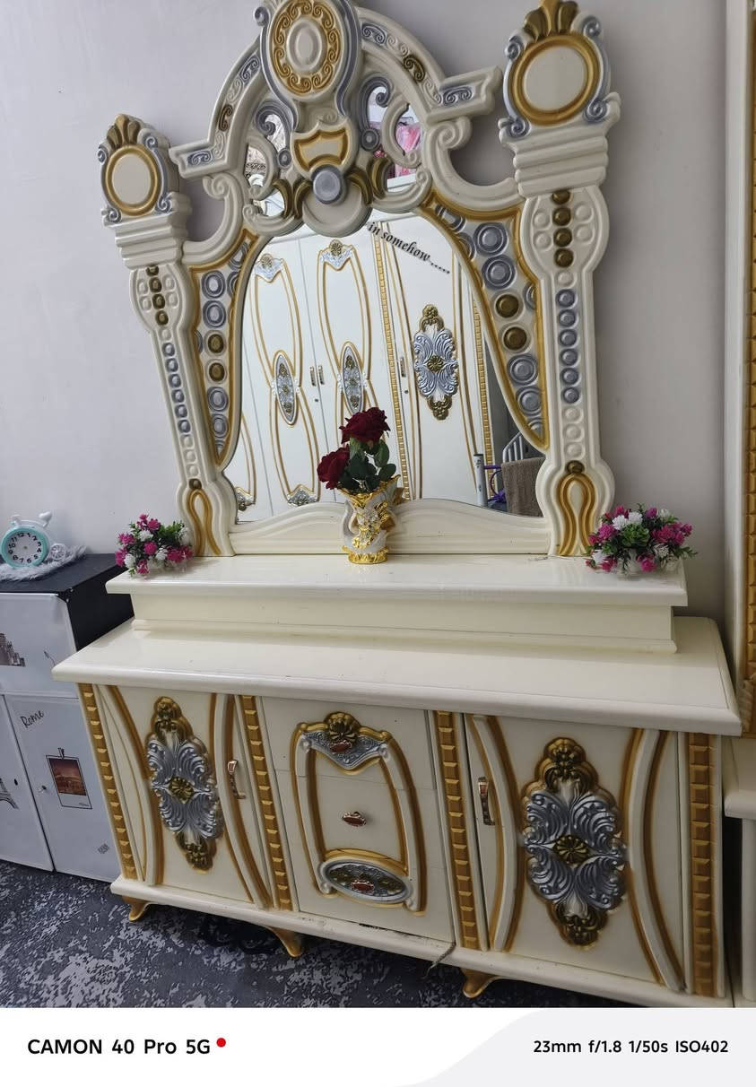 غرفه للبيع المكان شطره سعره ١١٠٠ محتاج واريد ابيعه غرفه نضيفه كلش ***********
