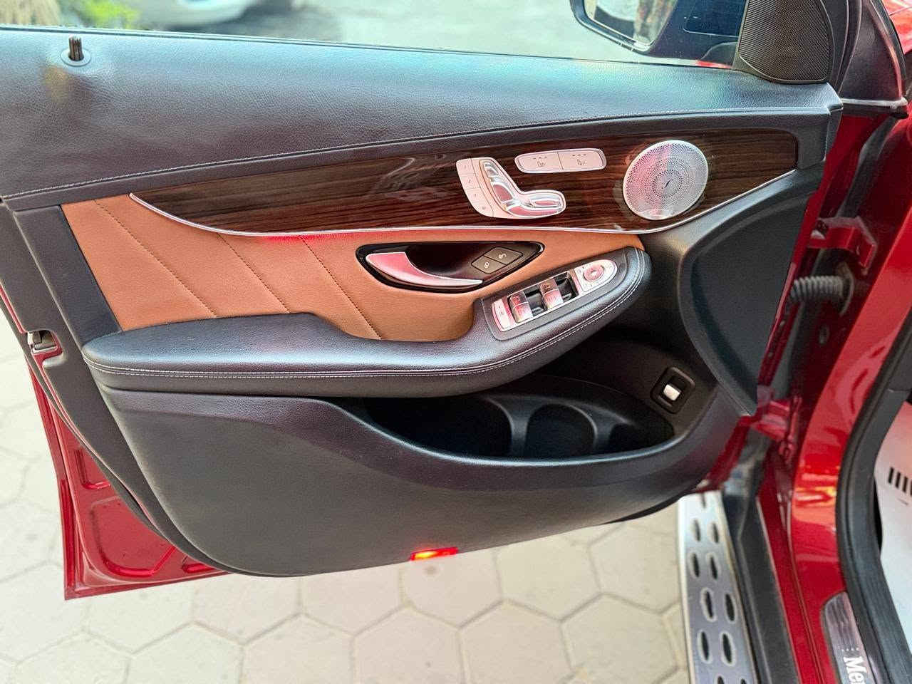 Mercedes _ 4matic GLC_300__coup // 2020 ___ 114km...
أعلى فئة كماليات 
رخصة مصر الجديدة 
المعاينة مصر الجديدة 
0100_986_7472 القاهرة, مصر


**إذا كنت صاحب هذا الإعلان وتريد حذفه لأي سبب، رجاءا أرسل رسالة إلى الدعم الفني**