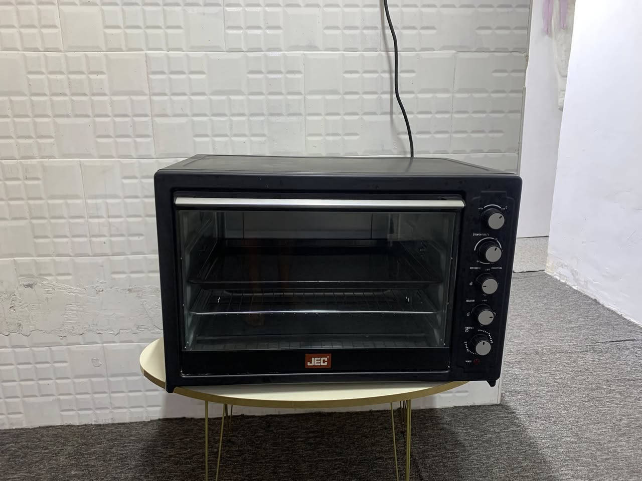 السلام عليكم فرن حجم كبير شرط الفحص ولشغل اخو الجديد ممستخدم هواي سعرة 175 وبي مجال ***********
