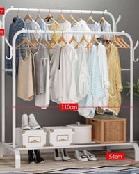 اخوان ياالله متوفر ستاند ملابس سعرهة 10الف للحجز 07734585832