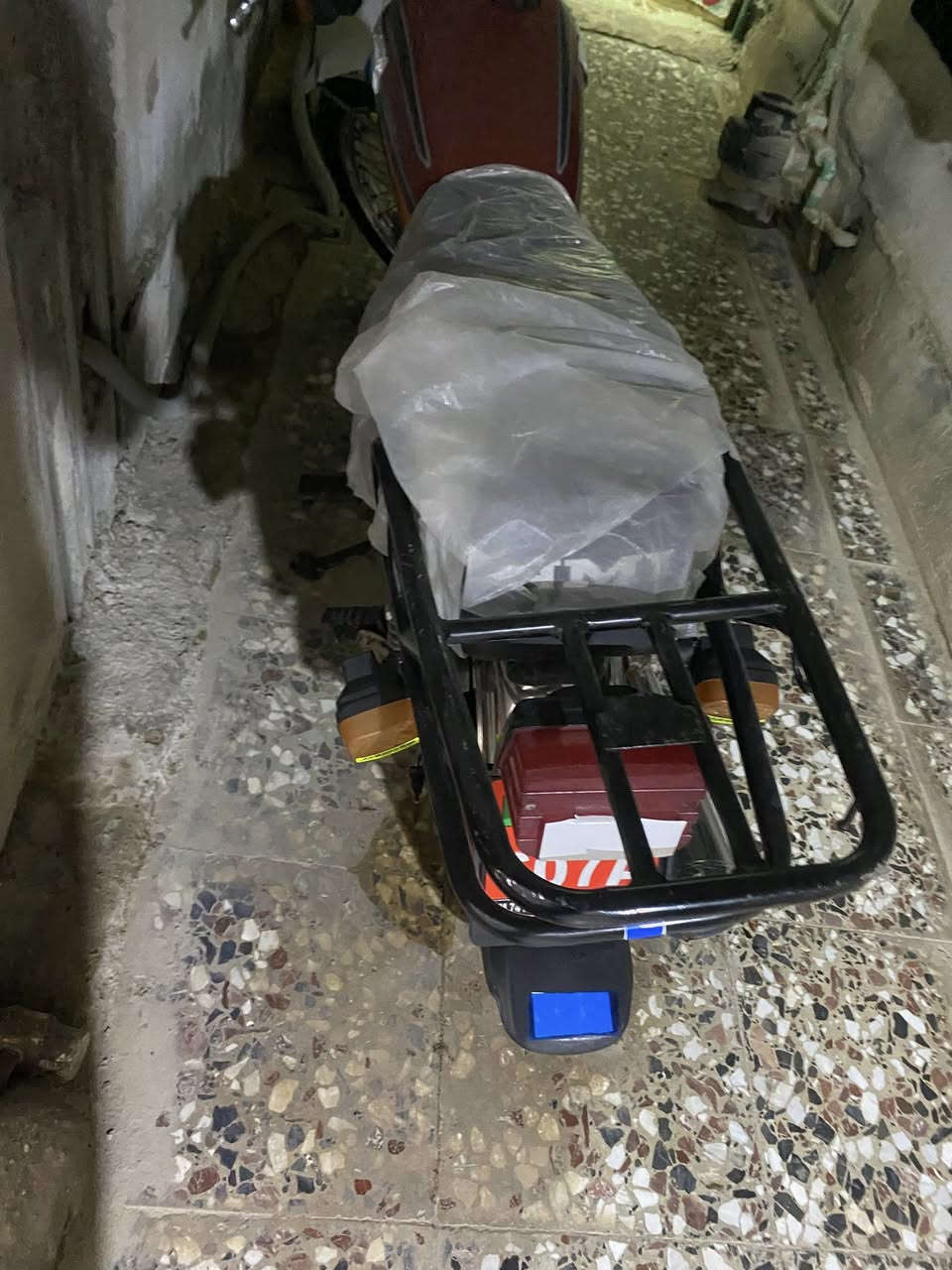 اربعه كير اللبيع موديل 2022 اوراق اصولي سعرها 700
موجود بالفيس 
***********
