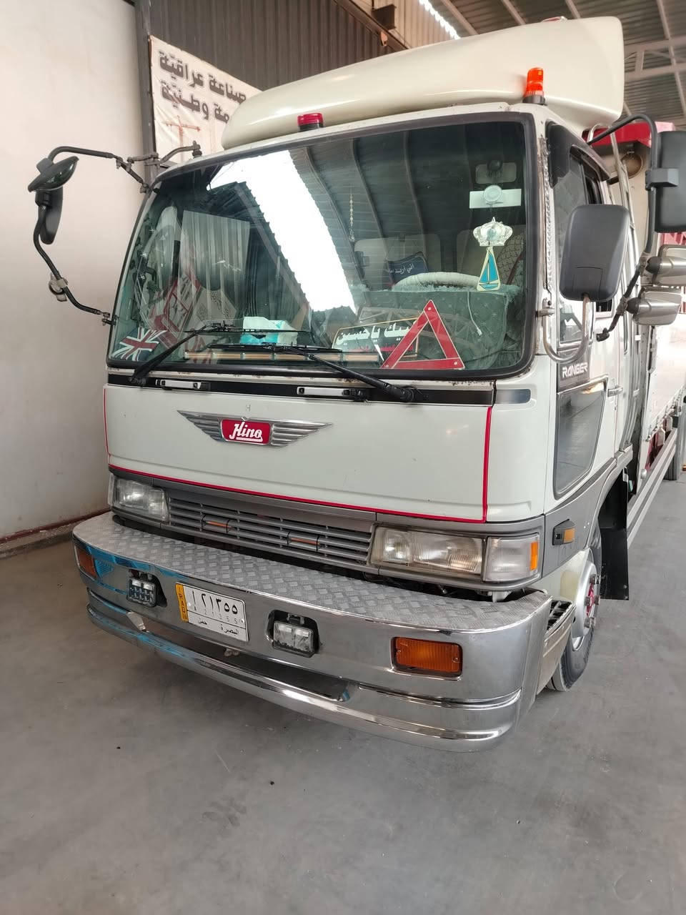 اسلام عليكم
_هينو طيره للبيع مكفوله السياره 
_مكينه سبعين
_طول السياره 6وربع 
_سياره احله من الصوره 
_اتصال ***********
