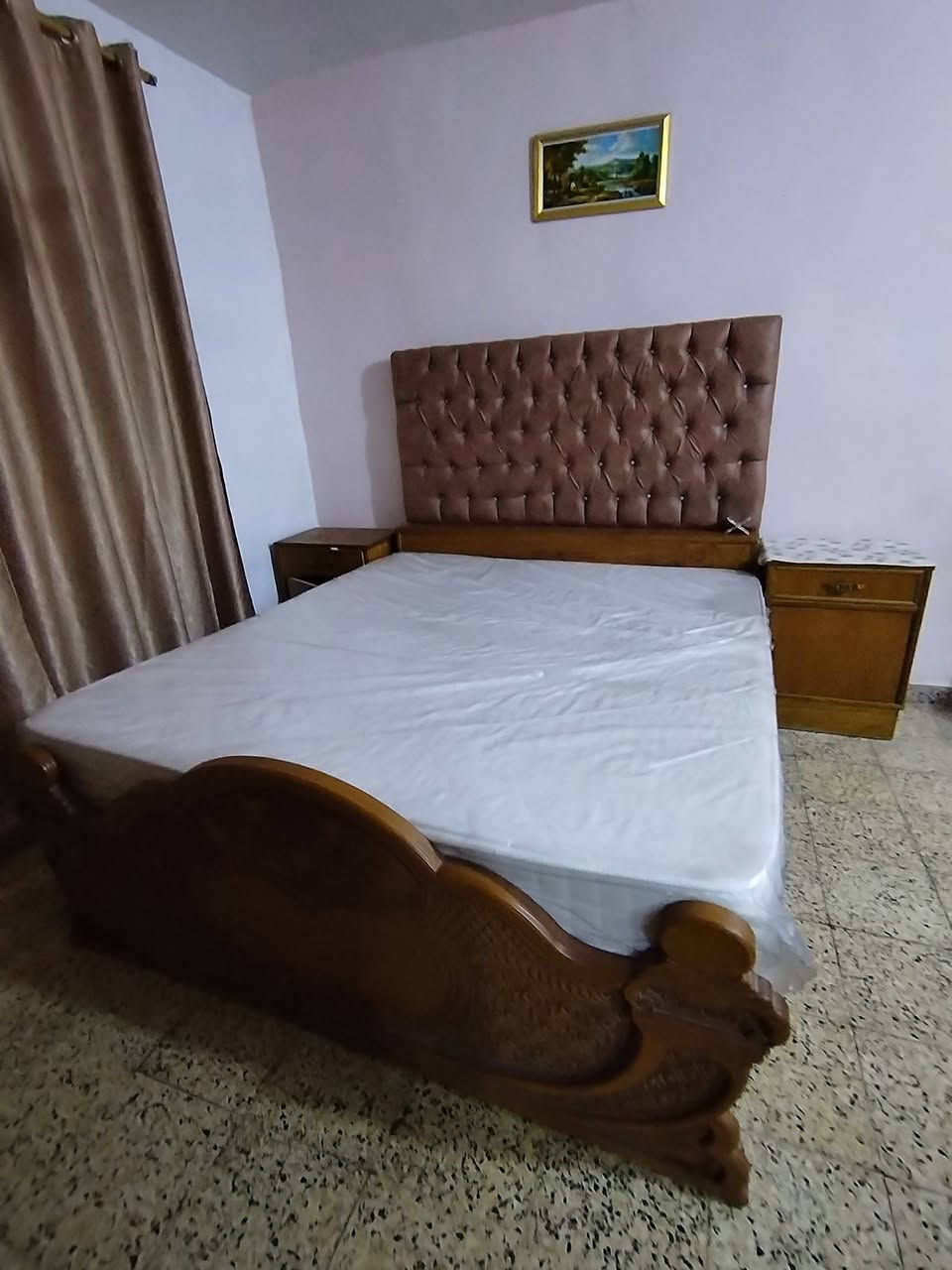 غرفه للبيع للأستفسار على هذا الرقم ***********
