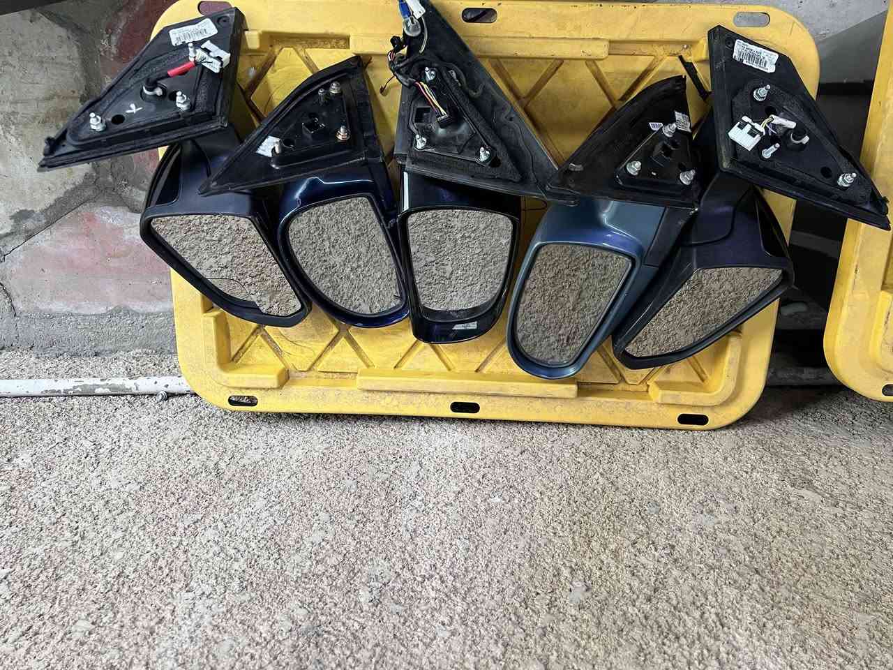 سلام عليكم هاي المري للبيع شلع كلهن الي تفيده يتواصل *********** واتساب
