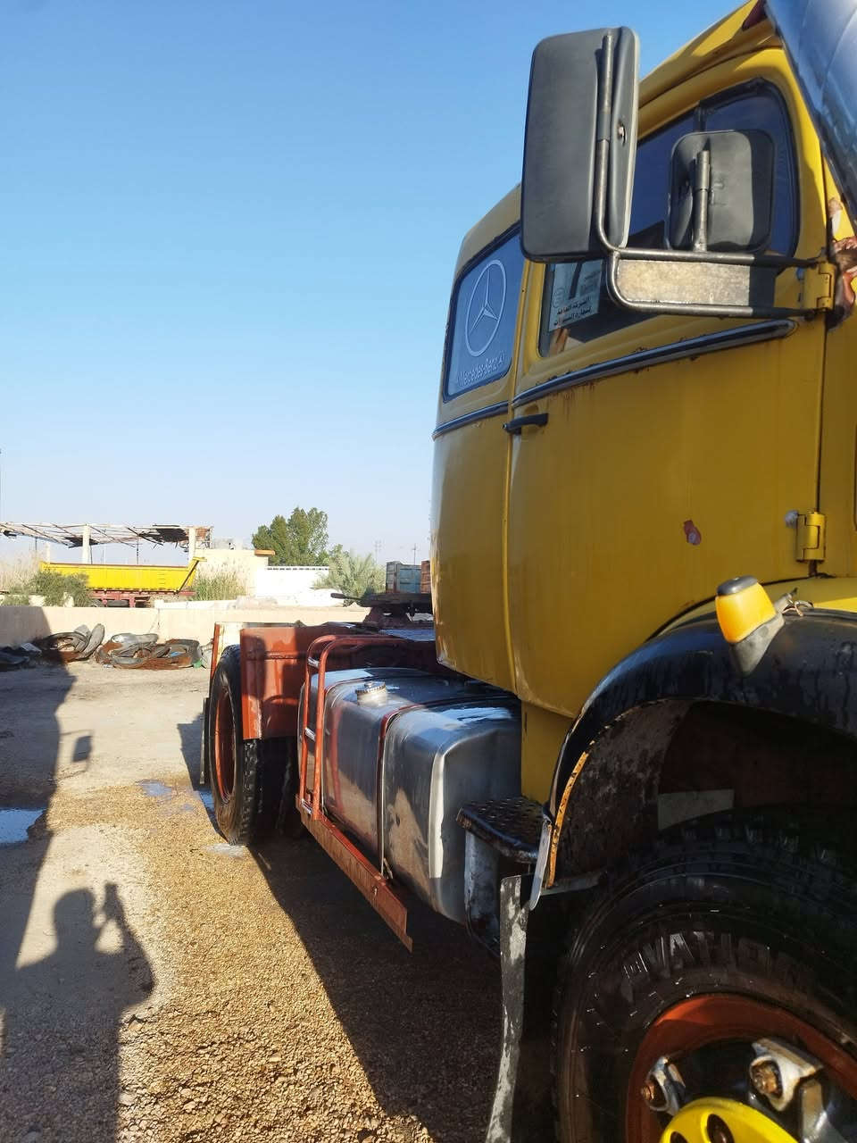 معرض الوان لتجارة السيارات والمعدات الثقيلة يرحب بكم
اقجم سوبر راس 
موديل 1981
كير 130
اكسل جي اف
سياره جهازه العمل
السعر 165ورقه وبيها مجال 

العنوان الانبار الفلوجة الخط السريع
*********** صلاح الحلبوسي
*********** 
*********** عبود الحلبوسي 
***********
