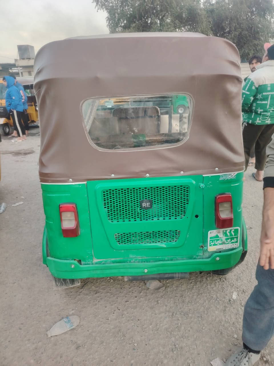 السلام عليكم شباب تكتك 2021 شهر 12 التكتك مرقمه بسمي  المكان بغداد العبيدي او هاذ رقمي ***********
