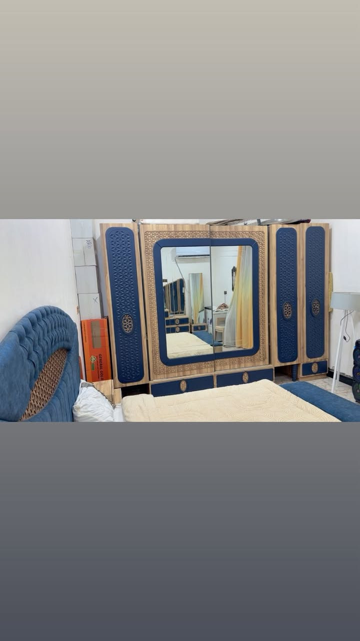 غرفه للبيع ب 600 وبيها مجال حك الجيه العنوان الراشديه رقم ***********
