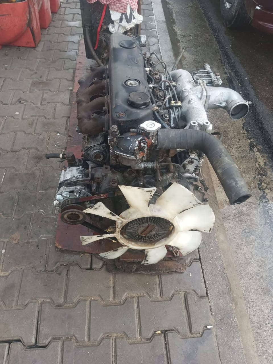 السلام عليكم مكينة كنتر لاتنقص ولاتبخر نضيفة حجم ٣٣/١٠٨
السعر ١٩
***********
