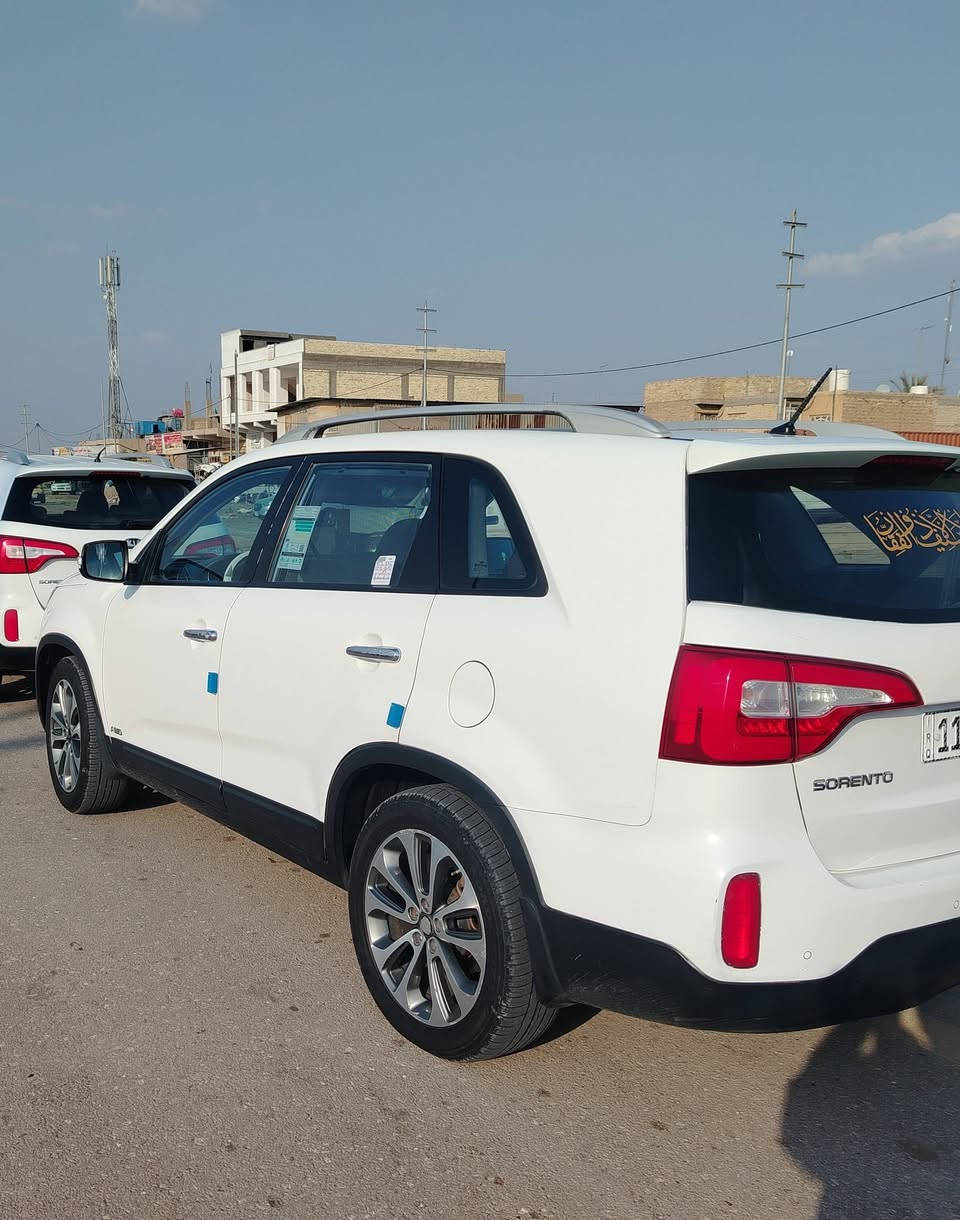 السلام عليكم للبيع سورنتو 2015
سياره مكفوله رقم بغداد فول مواصفات بانوراما
مكينهV6 مكفوله من التبخير والتنقيص مري شفط تحكم ستيرن جهتين كامره خلفيه بك لايت لد
ويل 19كروم تخم تايرات بردات خلفيه
صدر جديد سونار موجود بالمنشور
السعر 195 وبيها مجال الاستفسار
الاتصال على الرقم ***********
