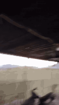 هذني هن وحديدهن وبي ارسي وباب وياهن قياس الطول ٢٢متروالعرض ٥امتار نضيفات كولش ب٧٥٠ حلة الاكرمين***********
