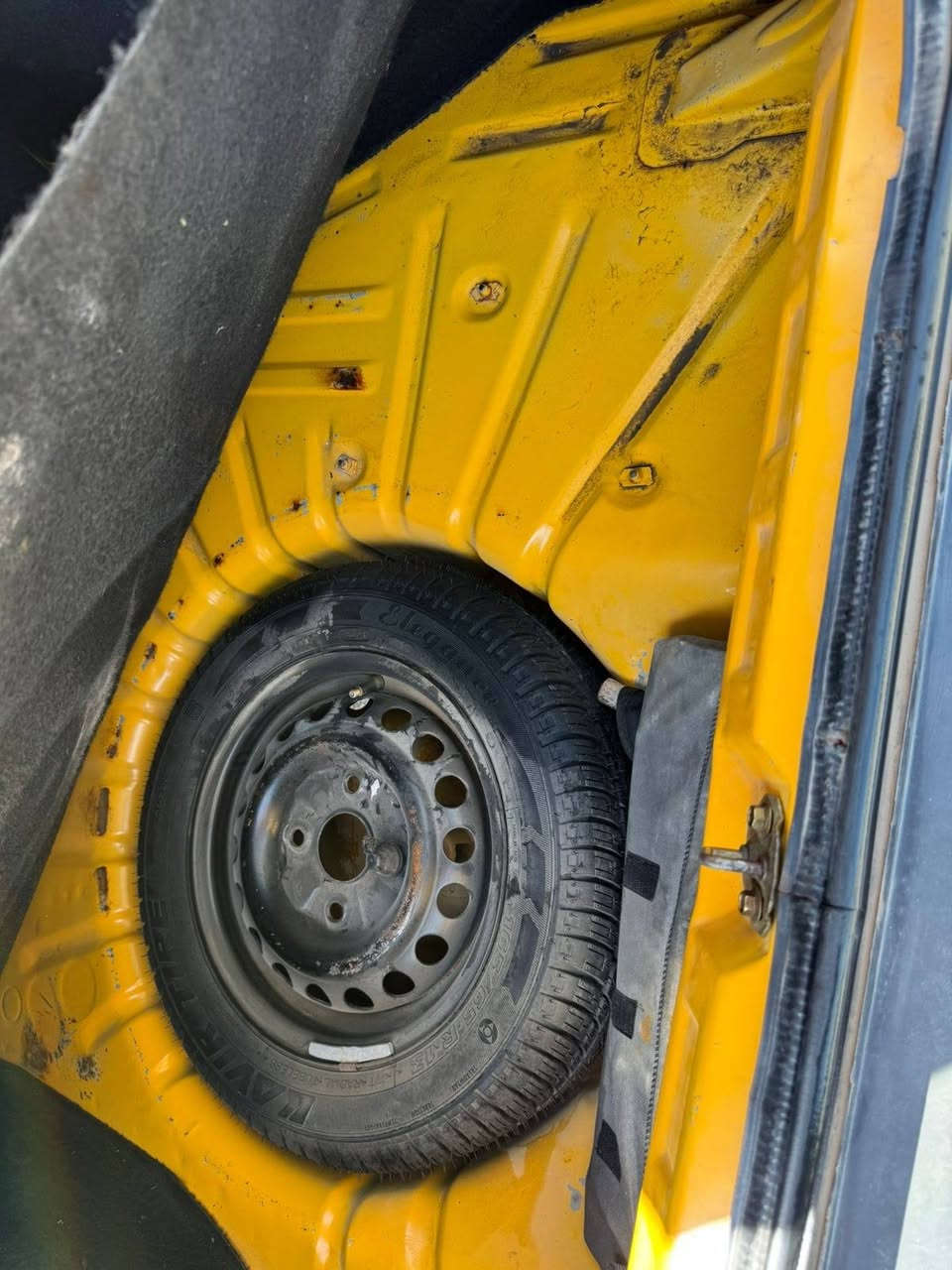 السلام عليكم سايبا موديل 2022 مكفوله كفاله عامه شواصي لغود رقم جديد سنويه جديده مصفره هيئه وغرامات جاهزه للاخير السعر 63 العنوان بغداد للستفسار***********
ملاحضه: مكلف بلنشر
