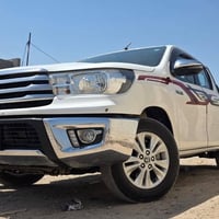 تويوتا هايلوكس موديل ٢٠٢١ السياره نضيفه  ماشيه ١٣٣ رقمها اربيل بأسمي ت...