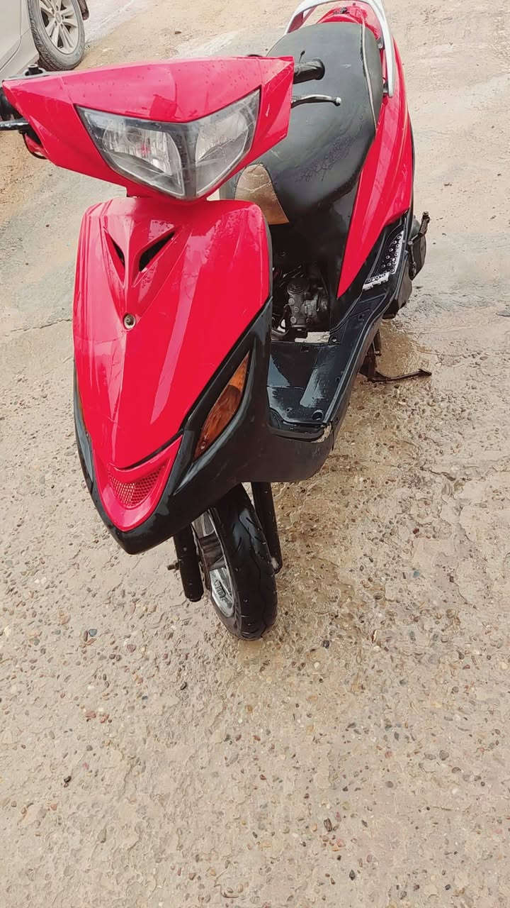 ماكس 140 للبيع نضيفه كله شغاله زوج تايرات جدد سعر 300 وبيه مجال قليل الشراي يتصل ***********
