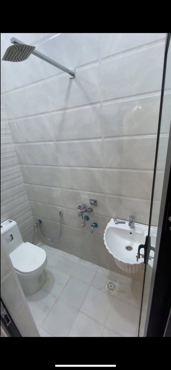 مشتملات 40م للبيع
ياللّه
مشتملات 40م تونات للبيع
الواجهة 4 والنزال 10
يحتوي على استقبال ومطبخ وخدمات
والطابق الثاني غرفتين نوم
والطابق الثالث غرفة نوم وسطح
P العنوان : حي اور منطقة ال300 
***********
