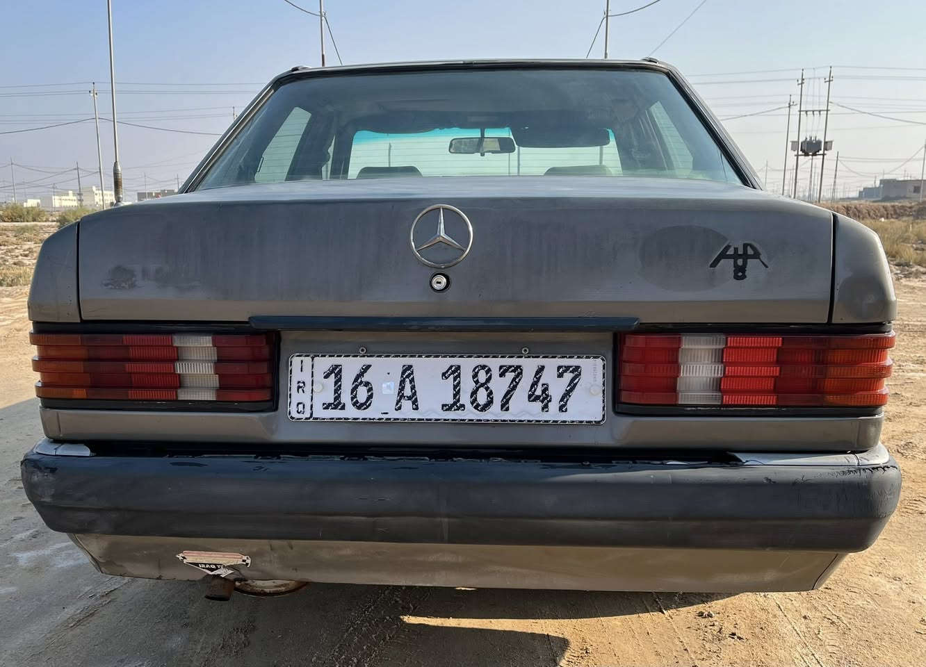 سلام عليكم
مارسدس ١٩٩٢ 
رقم قادسية 
بسمي 
مكان السيارة (نجف) 
محرك (ونجي) 
السعر ٣٧ 
هزه حديثه
***********
