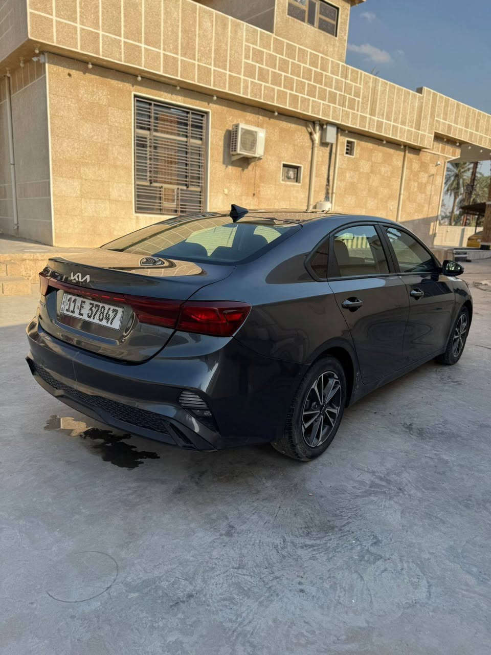 السلام عليكم فورتي موديل ٢٠٢٣ صور حادث وسنونار بل منشور مرفق بصور عنوان بغداد سعر ١١٥ وبيها مجال رقم تلفون ***********
