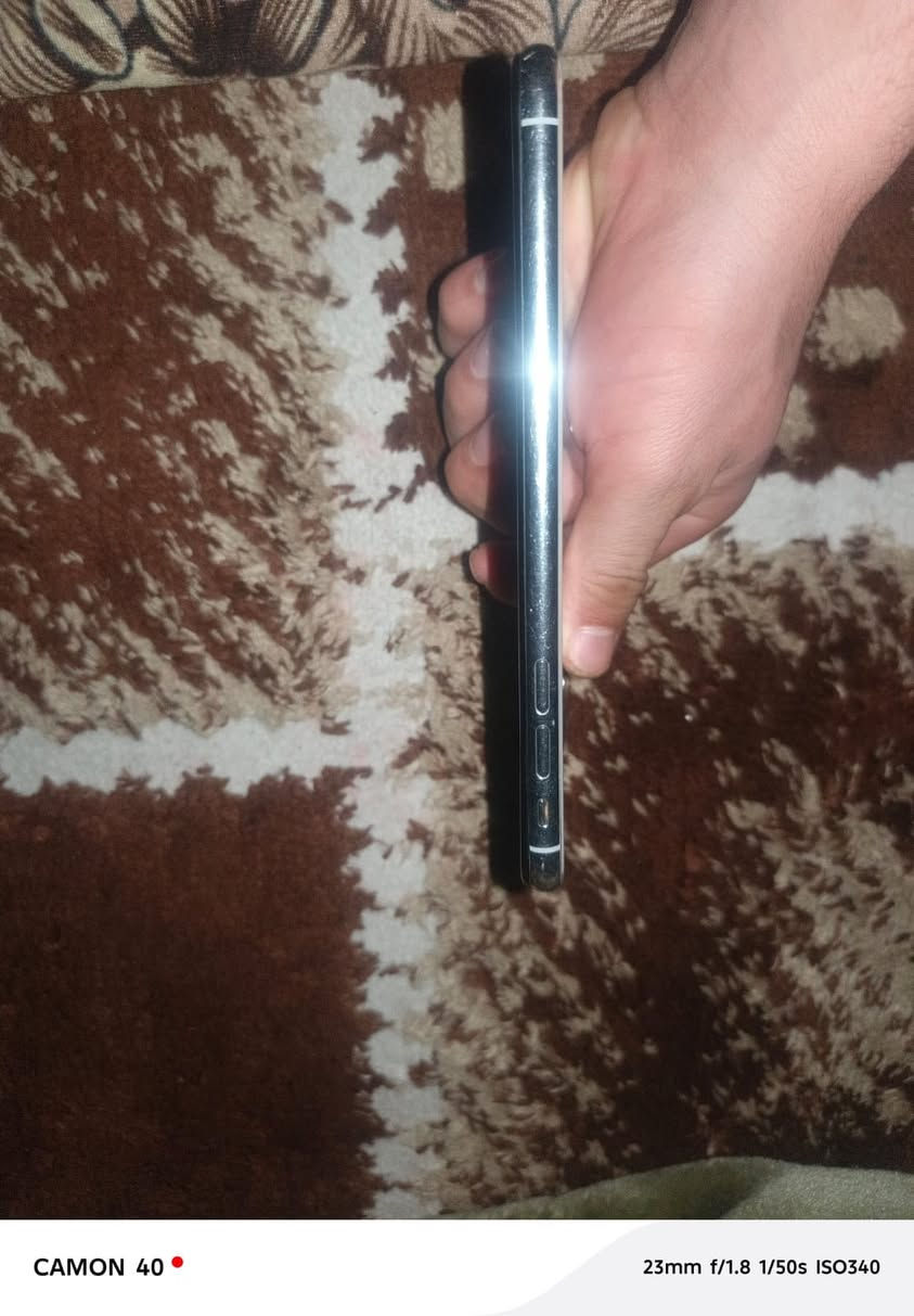 السلام وعليكم ايفون اكس ماكس ذاكره 256البطاريه 100بي شخط بل الشاشه خفيف و الضهر بي شرك السعر 190وبي مجال للطيبن مكاني بنجه علي قرب محطة الطاهر رقم الهاتف ***********
