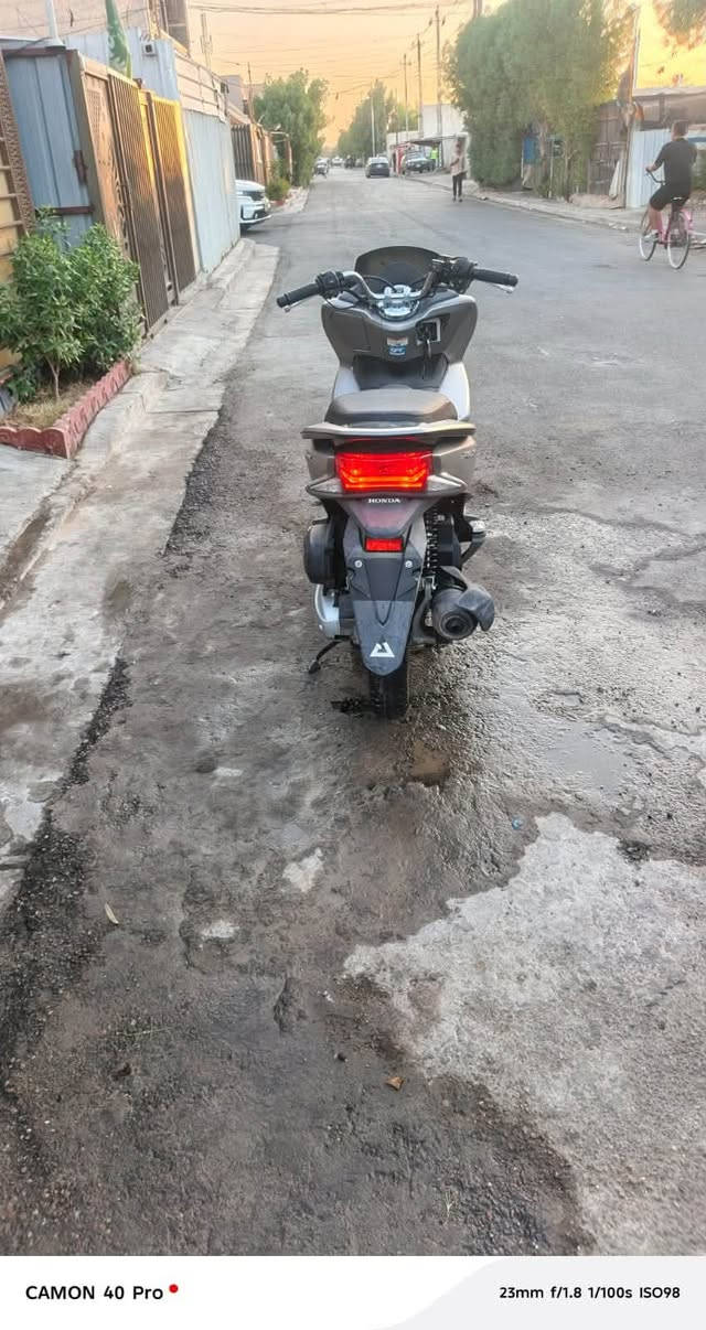 لسلام عليكم pcx جيل ثاني دراجه قبل 3 ايام نازله رمبه للبيع 

سويج ستان كهرباء تدفئه بل يدات معروفه مواصفاتها 
مكاني بغداد حي العامل 

ممتواجد خاص 

رقم صاحب الدراجه ***********
