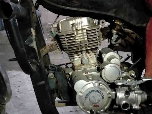 السلام عليكم ستوته صقر للبيع رقم اسود وسنويه ماعرف راعيهة ابيع كلك منيدك للشط مكينه 2020 مكينه واكسن بلجيس كير بوكس وكابريته كله جديد تايراتهة جوبلس مال كيه من الاخير مال جناي خير من الله مامتواجد عل فيس *********** وشكرا جزيلا
