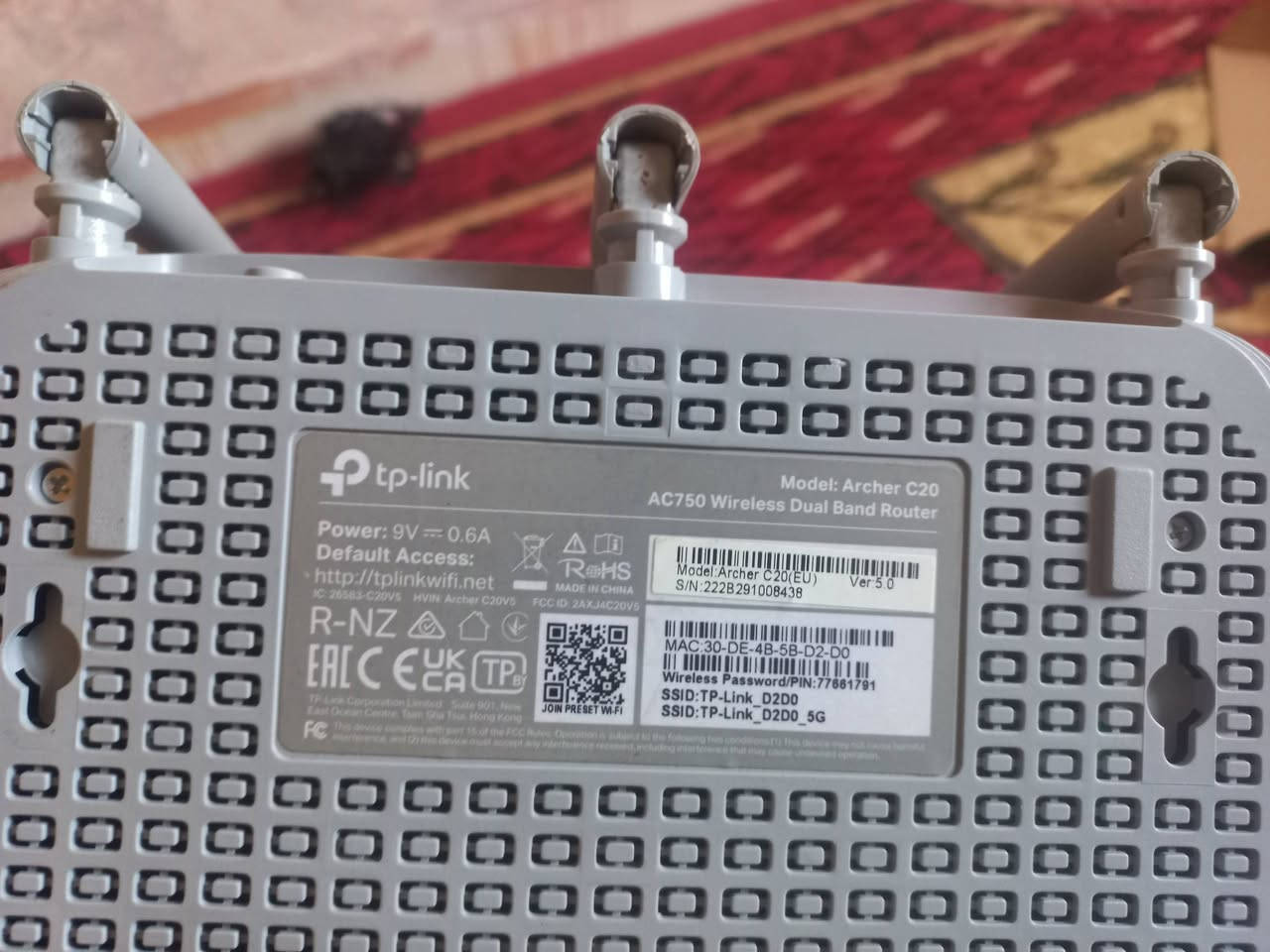 السلام عليكم غراض للبيع
......راوتر TP Link نظيف استعمال كلش قليل مع تحويلة كيبل ضوئي سعرهم 20 الف......
......كيبورد العاب شركة انفنكس سعره 5 آلاف.....
.....واي فاي حاسبة جديد سعره 11 الف.....مكاني بغداد مجمع بسماية رقم الهاتف ***********
