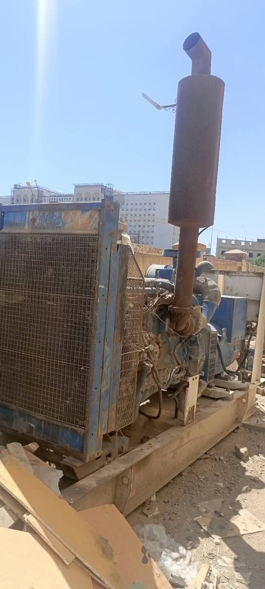 السلام عليكم بيركنز انكليزي اصل بم ونوزل رولز رايس 375 كيفي سابقآ شغاله مال فندق حالياً تاركه ابيع على وضعه راس توليد اصلي بلادي انكليزي اتصلح للمواقع والخطوط لاستفسار الاتصال *********** مكان كربلاء المقدسة
