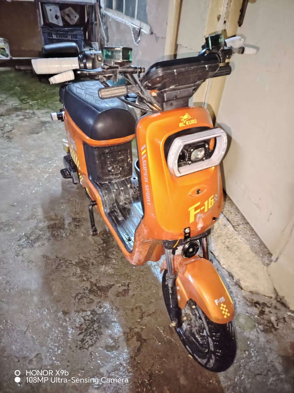 دراجه اف 16 للبيع دراجه شرط الفحص كهربائيات باتريات جدد مكاني موصل السعر 325,00 خمست بطاريات***********
