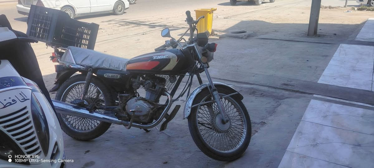 اسلام عليكم تايكر 2021 أوراق اصولي بيه كابريته هستوني المجفته بوشه او بستم السعر ٣٠٠ او بيه مجال او اي استفسار ***********
