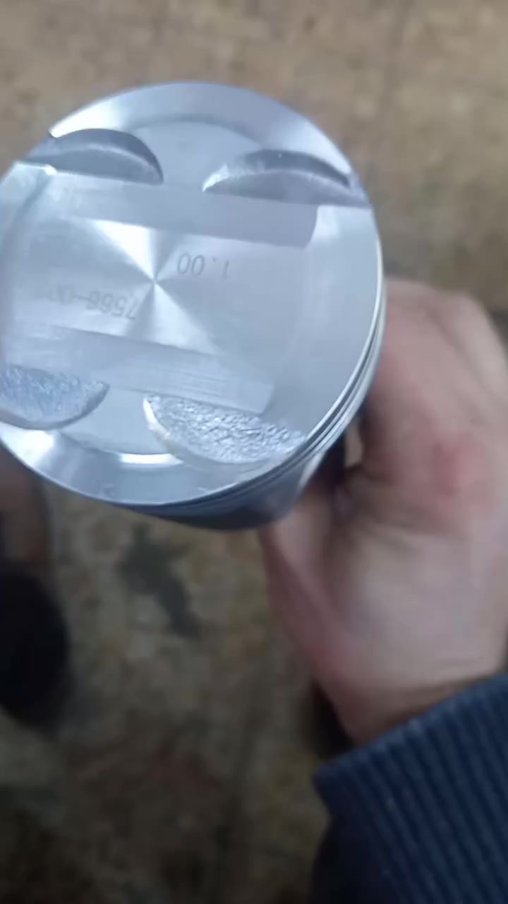 السلام عليكم ورحمه الله وبركاته اخواني الاعزاء الطيبين
اليوم نحجي الحق  انت ليش ادمر سيارتك وتصرف فلوسك والعندك والماعندك وبعدين تجي واكشف العطل شي بسيط وانت ذاب مليون دينار عليها  هاي جريمة والله اغلب السيارات تنهجم بسبب الاجتهادات وغيرها ومن دكلة شي هاذا غلط يكلك تعلمني 
والشغلة الثانية اجوني ولد رادو محرك رحت وياهم ادور محرك الهم يا محرك اشوفة تعبان الله شاهد بس من فوك مغسول يعني شكل ومن تفتحة تتفاجى محرك تعبان الله شاهد  والبعض بيهم ما يقبل اجيك المحرك وضمانة 10ايام غيرها ما ينطيك والي واثق من محركاتة ينطي المفروض اقل شي شهر لانهو اي محرك ما يبين ب15يوم 
اني أتعجب كل العجب محركك انت جفتة بيدك اقلها تعرف شمسوي شمبدل وضمان الك وافضل من المحرك السوكي التعبان ما يعبرك صيف 
المهم اني علمودك اليوم اخاف عبالك اروج أو شي اني اشوف التجفيت ناجح الف ب100التيكو افضل ماشاء الله 
سيارات مجفتها صار أقل وحدة سنة خير من الله يمشي وين ما يعجبة عندي وحدة كل عشرة أيام من بغداد الموصل ومجفتها بيدي مو ترويج هاي حقيقة شغل صحيح 
وضمان اقل شي شهرين و6اشهر 
انت تريد تدمر سيارتك لزك وكمز من فيتر الفيتر من تنهجم تجي اضل تلطم أكثر عطلات السيارة صاحبها يهملها 
ويلزك لا تزعل مني انت السبب 
واليوم من احجي الك ما يعجبك انت حر 
اي عطل وصار نشر أهل الخبرة وكلمن يحجي شكل وهو يضل حاير شيسوي 
اقرب ورشة اتوجة الها افضل الك 
اليوم من انصحك الك مو الي تعطل انت اللي تحير بالسيارة بس من تشتغل صح ويم  ناس تخاف الله هاي تسوة الكون 
أتعجب لا يغسل محركة لا يداريها دهن لا مي بي خير 
ويذم بالسيارة احب أكلك انت مو مال سيارة مال بايسكل افضل أو دراجة شحن لانهو السيارة هاي بغير دولة إذا ادخن أو اذب دهن ومحرك كاتلة الوسخ حتى يسحبوها منك ويكتبون غير موهل القيادة 
هاي الحقيقة والله لحد يزعل مني 
داري سيارتك كل فترة جيك دهن مي اخضر اصلي النضااافة المحرك  لا تهمل سيارتك واتصير مصرف جيب 
انت صاحب العطل من  تتصل علية اساعدك مرة مرتين 3 بس مو تخابرني اضل مجلب ساعة تحجي وياي خابرني انطيك العطل وروح سويها
 يضل يسأل كلساع شغلة شغلة يخبلك 
اسالني على العطل اجاوبك شكرا مع السلامه انت سويها توديها لا اضل كلساع سوال وتطلع عالم ذري وسيارتك صار شهر محد صلحها الك  انطيك العطل وتفكس عيني بس اترجاك مو كل عشر دقايق ادك هم تسال اجاوبك مرتين 3مرة الرابعة ما اجاوبك  هذا رقمي على كد عطلك خابرني كلشي موفرلك كرين يجيك وين ما عاطل 
تحتاج مساعدة طارئة بليل دك لو ب3واي وقت فقط العاطل بالشارع اقدملة مساعدة كرين كهربائي جوال تدلل 
*********** واني ابخدمة الجميع
