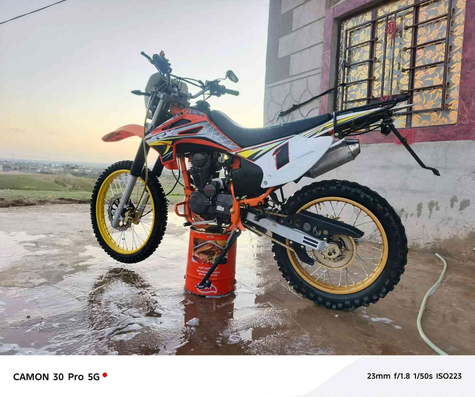 السلام عليكم قفاز 23 محرك كبس شرط 300cc السعر 900 ويرهم مراوس200cc (***********)
