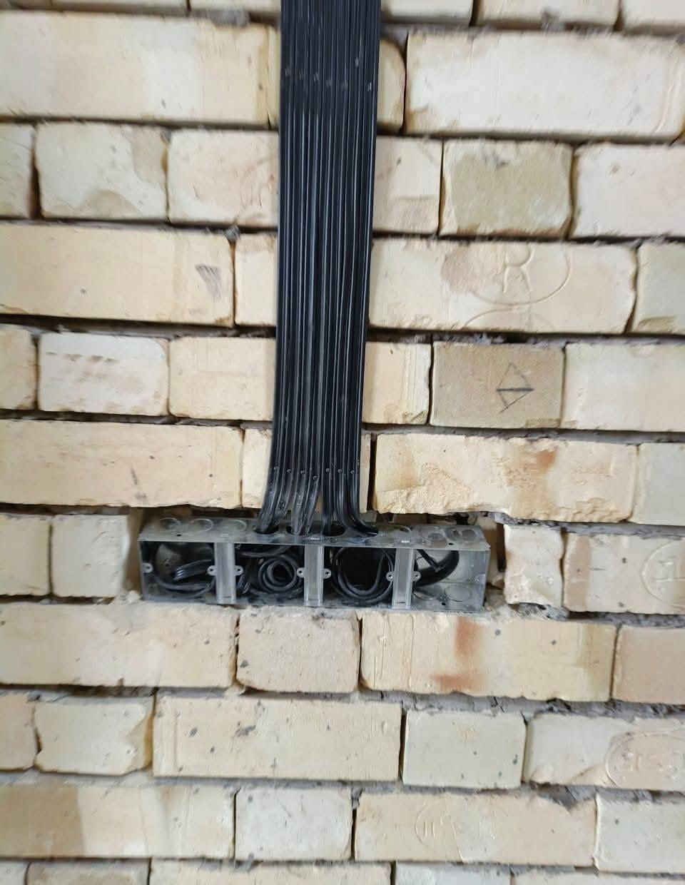 تأسيس كهرباء عمل درجة اولى
النقطه السيمز 3 آلاف
البوري 5 ونصف
عمل درجة اولى والتزام العمل داخل النجف فقط
العمل مجانا للفقراء والغير متمكنين واني خادم
***********
