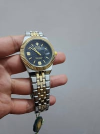 رولكس • مينا صدفية • علبة رولكس