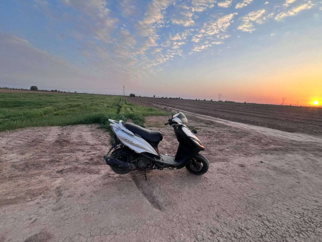 السلام عليكم ماكس ثعلب البيع وراق بيه كامله مكمله كله شغاله دراجه خير من الله  مكان ديالئ خان بني سعد سعر خاص او نتصال  ‏‪***********‬‏
