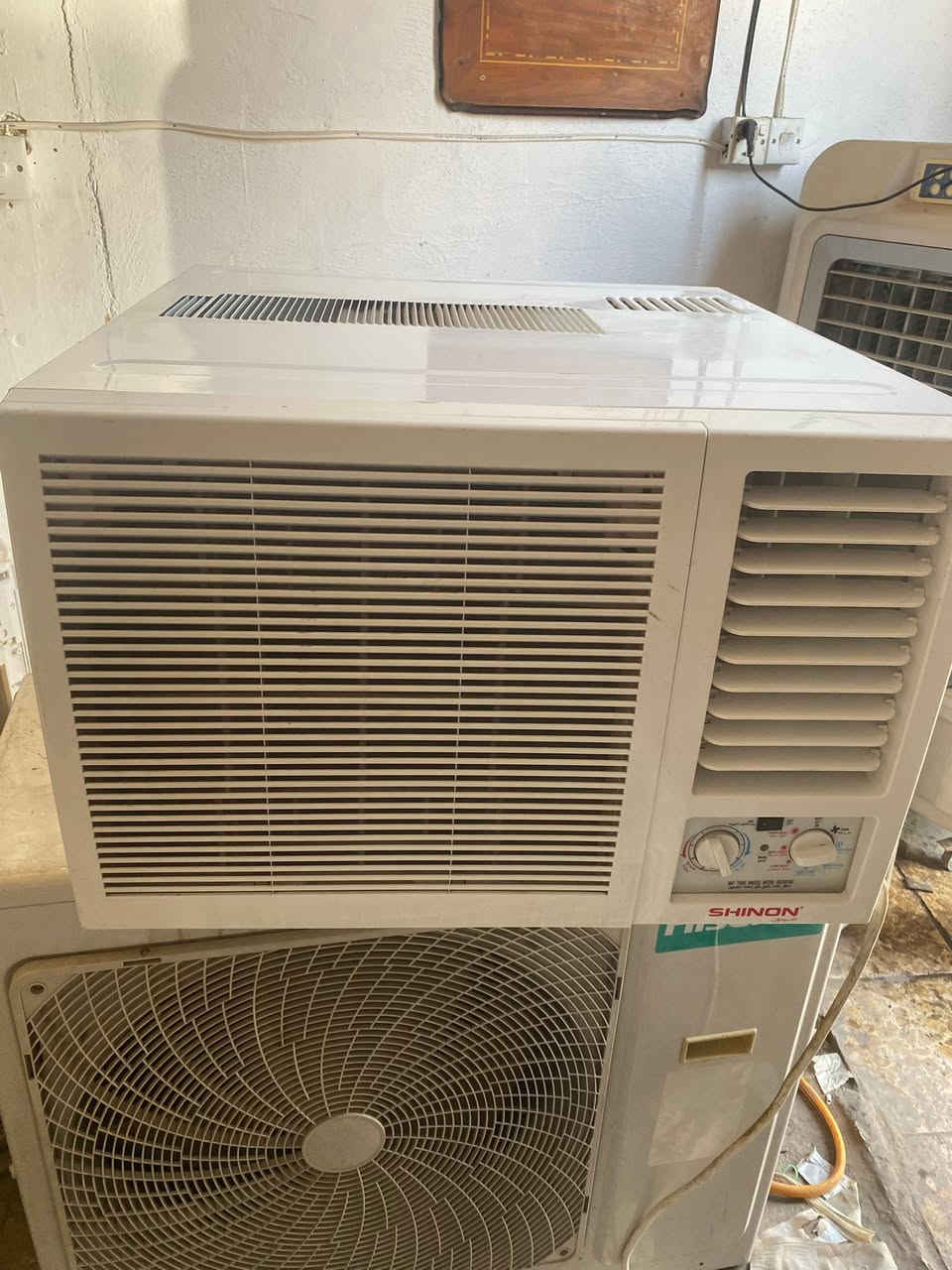 مكيف شينون غاز 410 الجهاز نضيف كلش مستخدم موسم واحد سعره 250 قفل  عنواني الشعب حي اور ***********
