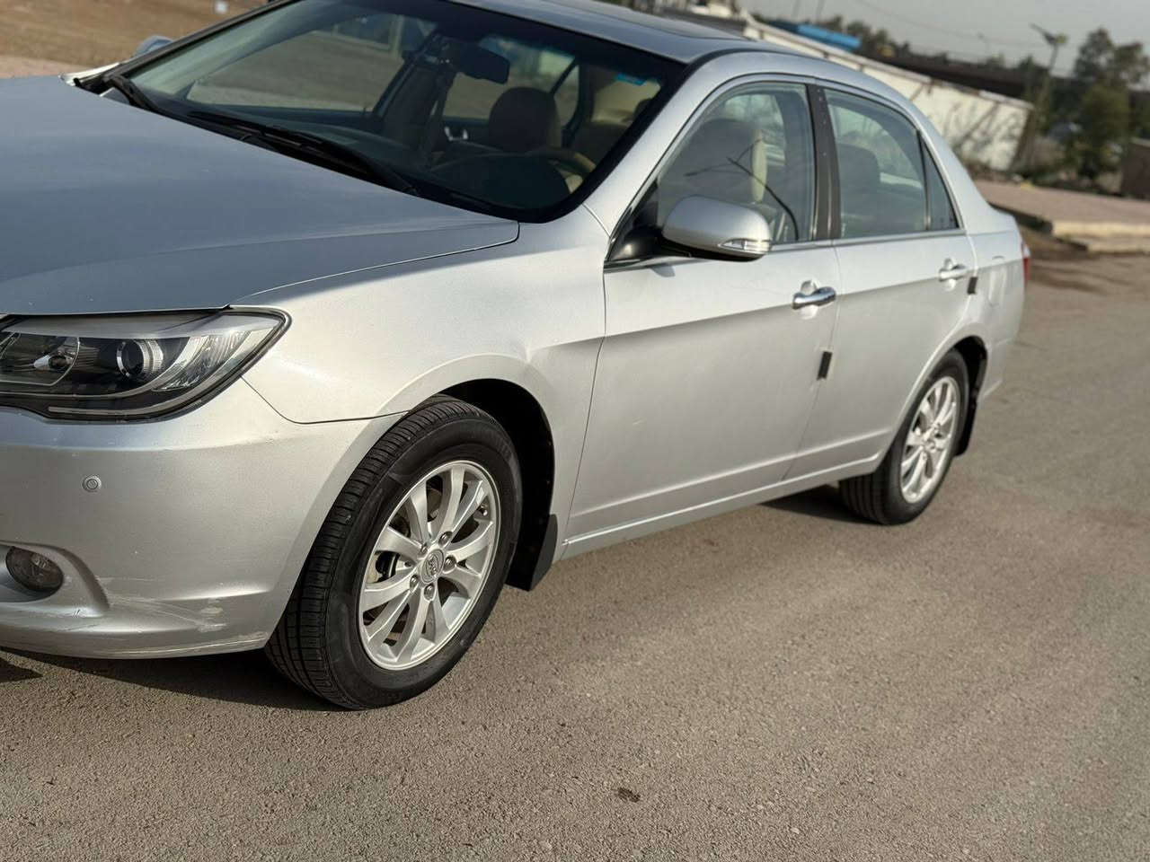 بي واي دي F7 مويدل 2014 محرك2000 سياره بدون صبغ كير ومحرك خير من الله تبريدثلج تدفئه كله شغال كامرات جانبيه وخلفيه بلاد تحكمات لمس سياره فول مواصفات سلايد روف  تخم تاير جديد ادامه كامله صدر جديد  سياره كامله الف متصرف عليهه رقم بغداد انكليزي 10 ايرباكات كشنات وتكم العنوان بغداد 
‏‪0783 873 2802‬‏
السعر 75 وبيهه مجال
