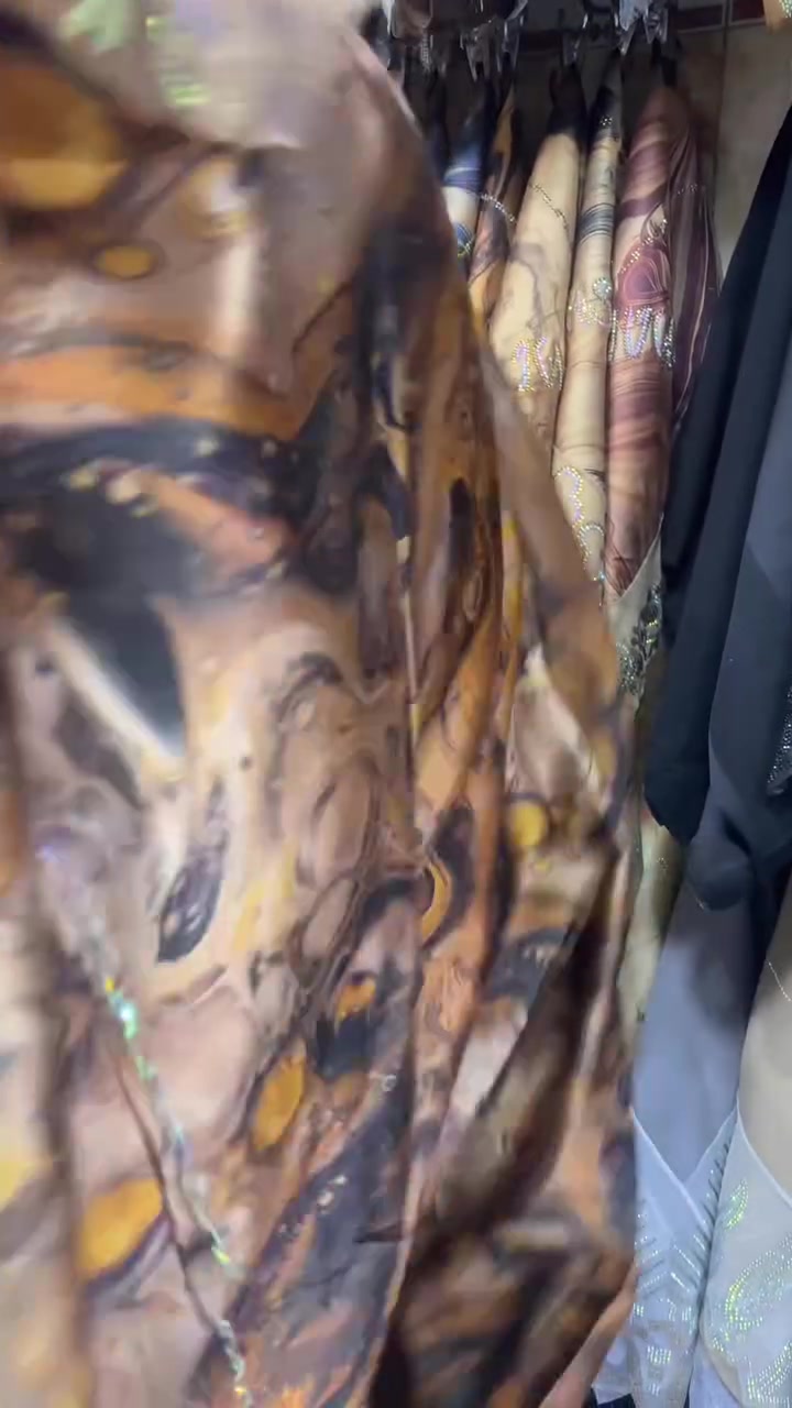 (ابو نور للحجابات النسائية )
📍الشطره الخان الفرع الرابع من جه شارع الكص 
اخر محل على ايدكم اليمنه 
(ملاحظة لا نمتلك فرع اخر)
☎️للتواصل واتساب ***********
