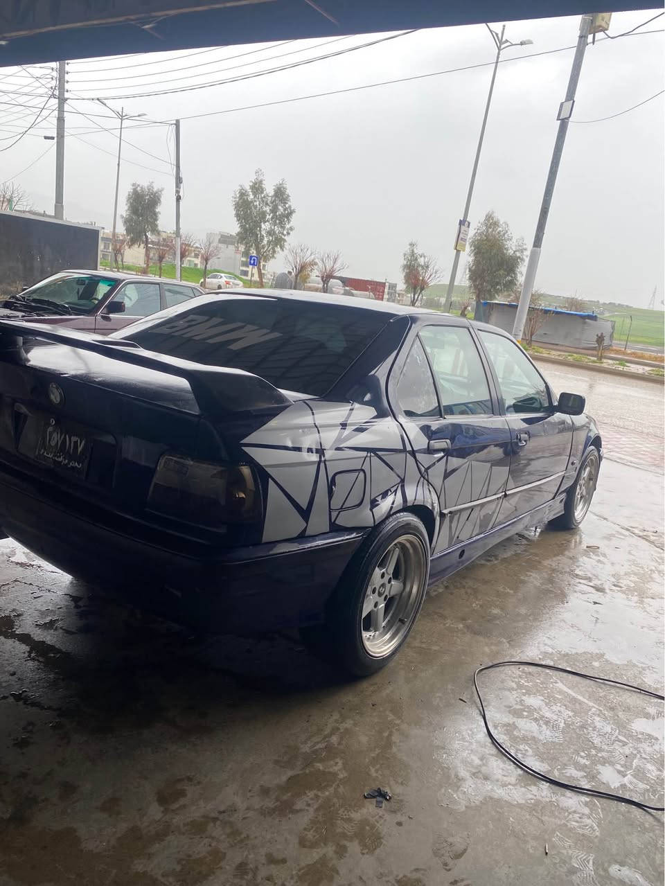 ٦بستۆن مەکینە ٥٢٠ گێرومەکینەی بەشەرت تەقەورەقەی بەشەرت کامل کارەبای مەزبووت چوارجام کارەبا سالۆنسا سپۆرت تایەو ویل شنایزەر یەک قرچی بەسیتی پێشەوەی هەیە شایەنی باس نیە سەیارەکە سەنەویە بەعام سەیارەکە ناو دەری زۆر جوانە  زۆر جایزەو مالی دۆستە سعری ٢١ گەلایە لە سلیمانیم*********** السليمانية, العراق
