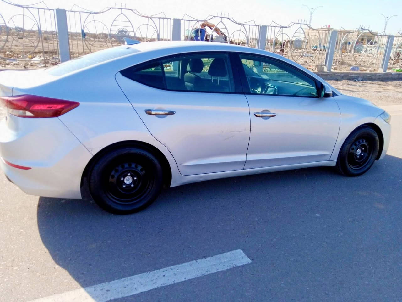 الانتره مديل 2017وارد كندي كفاله عامه 
ضربه وتبديل وصبغ سعر 120حجم المحرك 2000دوش
رقم ذي قار دولي ع ستلام هزه وسنويه جديده راعيها يمي تحويل ثاني يوم عنوان بصره ***********
***********
