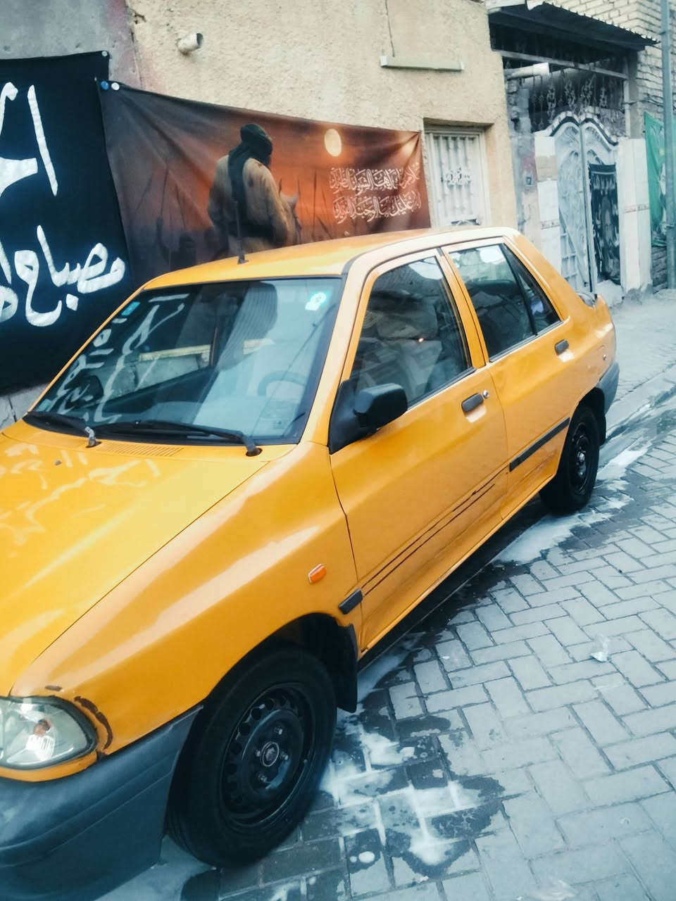 السلام عليكم..
سايبا 2018. بغداد باسمي 
كير ومكينة جدد وتبريد شغال
مكفولة من الضربة 
ما عدا صبغ قليل بالباب 

السعر 42. وبيها مجال قليل 

للاستفسار الاتصال على الرقم 
***********
