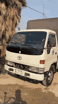 السلام عليكم تويوتا راس الثور موديل 96 كير محرك اكسل شاصي مكفول تبريد ثلج شغال اطارات 16/700 جوبلس بريك الامامي دكس سنويه2027 جاهزه للعمل لاصرف ولا تبخير رقم السيارة ديالى مشروع وطني السعر90 وبيها مجال مكان السياره بغداد للاستفسار الاتصال على ***********
