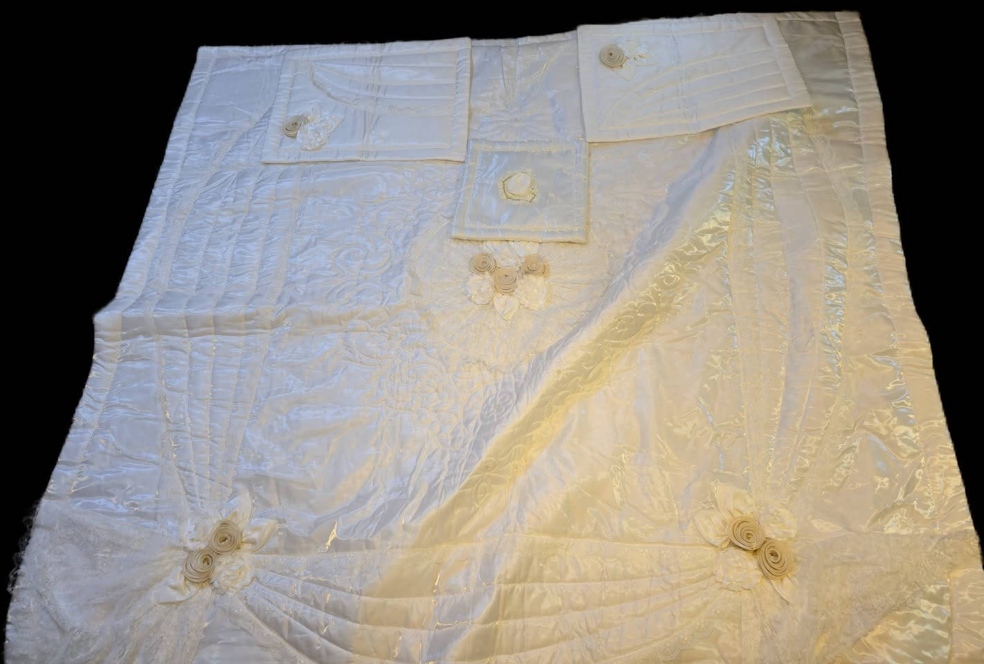 السلام عليكم
فرشه جربايه جديده ما مستعمله للبيع السعر ٥٠ الف 🔒 العنوان المشخاب ***********
