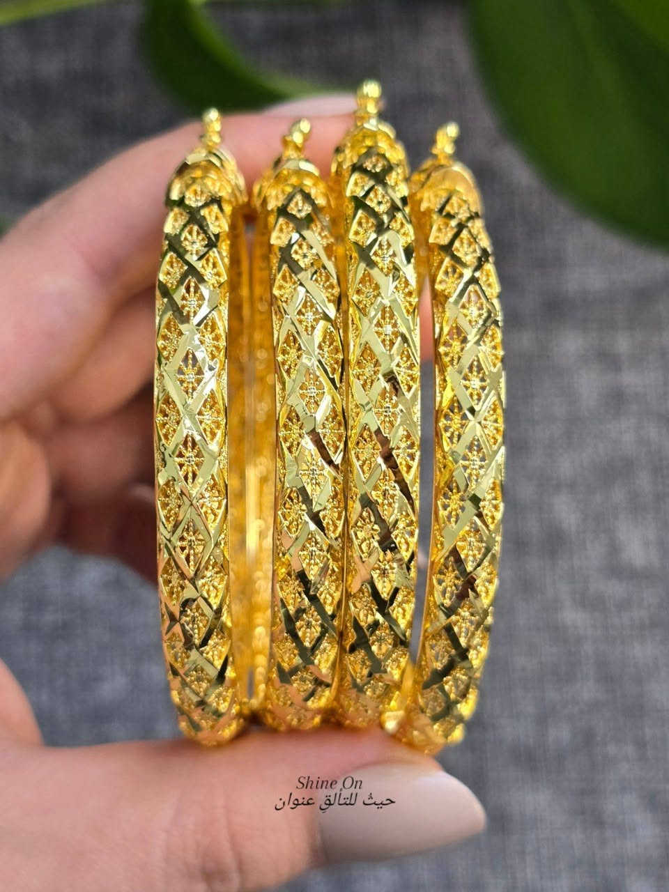 سيت اساور برازيلي 😍✨️
شبيه الذهب
وبأعلى كواليتي ضمان طلاء ثابت 
السيت مكون من ٤ قطع
سعر السيت : ٢٣ الف 
متوفر في 
Shine On 🔮 حيثُ للتألقِ عنوان 

 🌸 بوتيك شاين اون للاكسسوارات والعطور النسائية والرجالية 

اكسسوارات "نسائية ، رجالية " _ عطور _ ميك اب  _ حقائب - هدايا
المتجر مفتوح على مدار ٢٤ ساعة 

خدمة حجز الطلبات متوفرة طول اليوم وعلى مدار 24 ساعة

يتوفر خدمة تغليف الهدايا واختيار الهدية حسب الطلب ❤🌹🌺 

💥للحجز والاستفسار مراسلة الصفحة 📥
او الاتصال واتس اب
***********
—————————————-
💥توصيل لكافة انحاء العراق 🏎
داخل خانقين 2000 دينار
داخل ديالى 3000 دينار 
المحافظات 5000 دينار
Khanaqin , Diyala , Iraq 📍
.
.
.
.
#اكسبلور #reels #محل #خانقين #shine_on  حيثُ_للتألقِ_عنوان بوتيك_شاين_اون  مستلزمات_نسائية كوزمتك عطور ملابس اكسسوارات حقائب ترند العراق خانقين بوتيك هدايا
