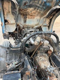 كنتر للبيع بغداد بأسمي  رقم انكليزي موديل ٩٧ محرك وكير وشاصي لافطر ولا...