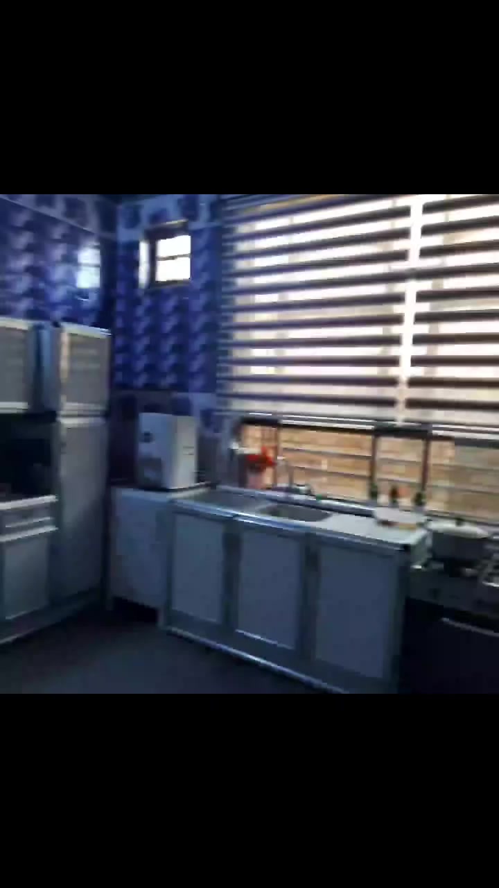 السلام عليكم
بيت للايجار مساحة 120م ركن مربع الطابق الارضي فقط فقط في حسينية الراشدية منطقة ال 10 الف مقابل المستشفى التركي شارع اسواق زرزور بيت نظيف بناء جديد يتكون من استقبال 4×6 (الارضية كرانيت والحائط نصف سيراميك ونصف بياض) وصالة 4×5 (الارضية كرانيت والحائط نصف سيراميك ونصف بياض) ومطبخ 4×5 (الارضية كرانيت والحائط سيراميك)
وتواليت داخلي 1.5×1.5 (الارضية مرمر والحائط سيراميك)
وحمام 3×3 (الارضية مرمر والحائط سيراميك) وتواليت خارجي 1.5×1.5 (الارضية كاشي) وترك داخلي 1.5×1.5 (الارضية كاشي) وترك خارجي من الجانبين وكراج مساحة جيدة يحتوي ايضا على واير (سحب٫وطنية٫انترنيت) وتانكي بسعة 2000 لتر 
السعر 300 الف وبيه مجال جدا بسيط
ارجو قراءة المنشور قبل الاتصال المنشور يحتوي على كل التفاصيل
للاستفسار الاتصال على *********** يحتوي على واتساب
