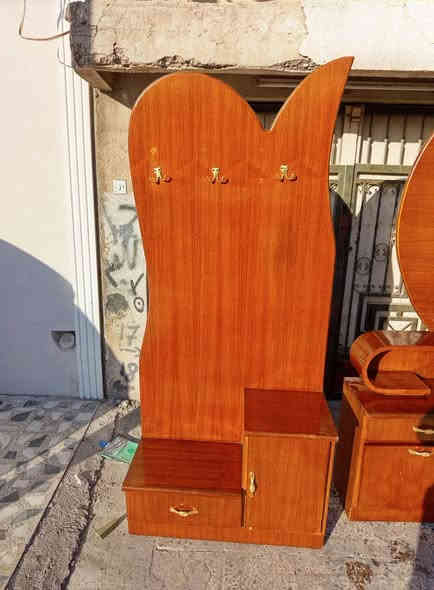 غرفه ٦ ابواب ملحق شرط شرط النظافه شغل ثقيل حيل فصال توصي 
سعرها ٤٥٠ الف
رفاعي يم طرشي الشفاء ***********
